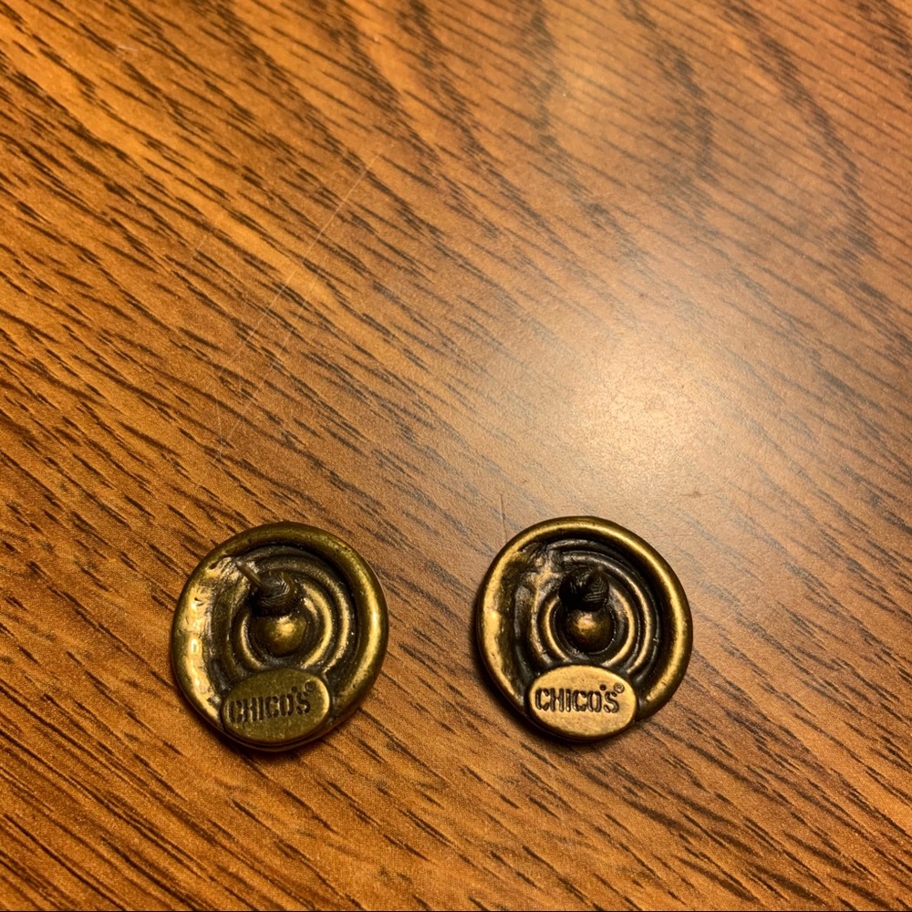 Lot of two pairs Chico’s earrings - Picture 7 of 7